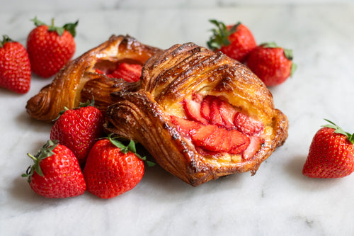 Oishii + Mah-Ze-Dahr Bakery: Koyo Berries & Cream Danish
